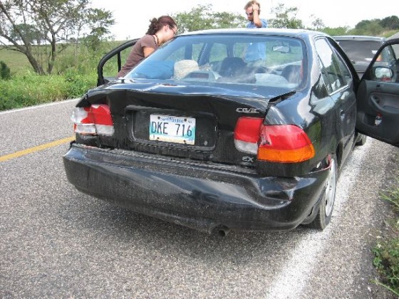 Honda Civic mit Unfallschaden hinten