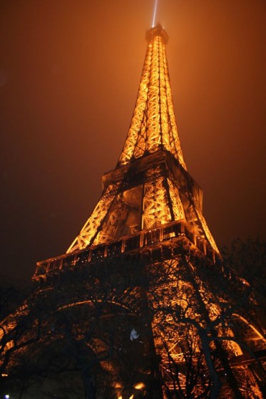 illuminierter Eiffelturm